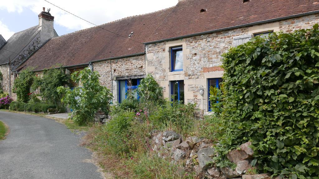 La Cage Aux Oiseaux Bed and Breakfast La Lande-de-Goult Εξωτερικό φωτογραφία