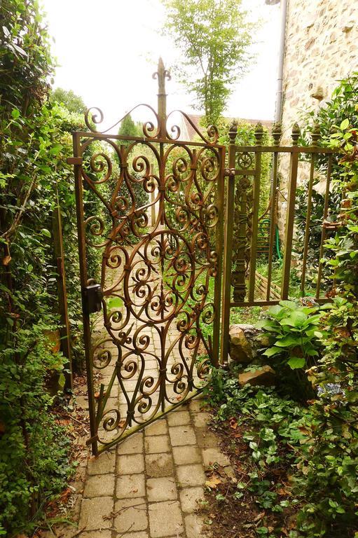 La Cage Aux Oiseaux Bed and Breakfast La Lande-de-Goult Εξωτερικό φωτογραφία