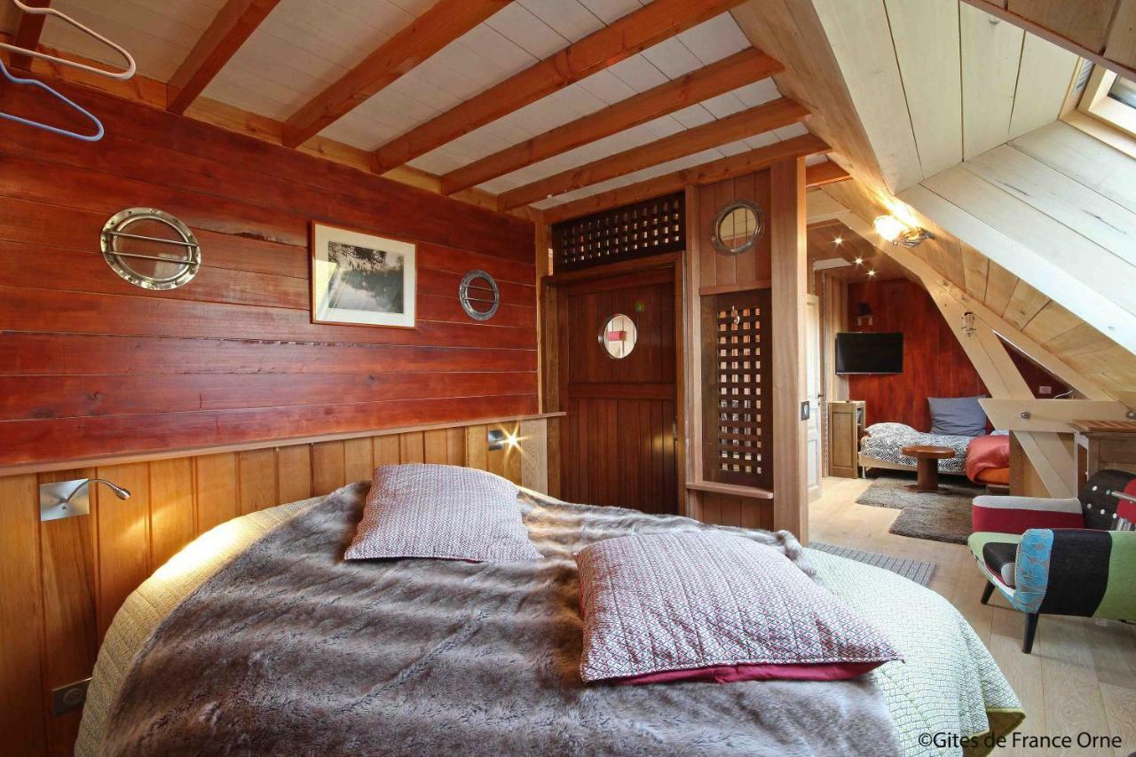 La Cage Aux Oiseaux Bed and Breakfast La Lande-de-Goult Εξωτερικό φωτογραφία